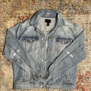Forever 21 Men distressed light-wash denim jacket